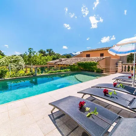 Sleeps 6 Pool Air Con Wifi Holiday home